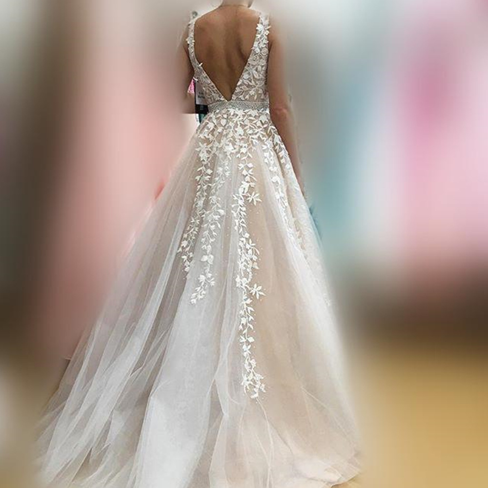 Vestido de Noiva com Renda nos Ombros - Imagem 3