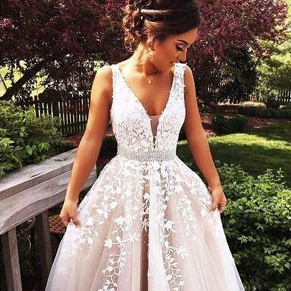 Vestido de Noiva com Renda nos Ombros - Imagem 2